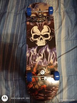 Kryptonics Skateboards Skull Skateboard