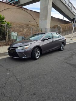 Toyota Camary  se