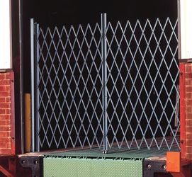 Folding gate 10’-12’x 6.5’