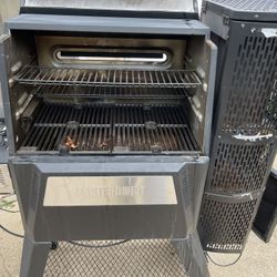 Masterbuilt 560 Gravity Series Smoker/Grill