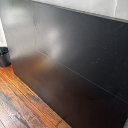 Platform full memory foam bed. With frame and Headboard 10” thick mattress
