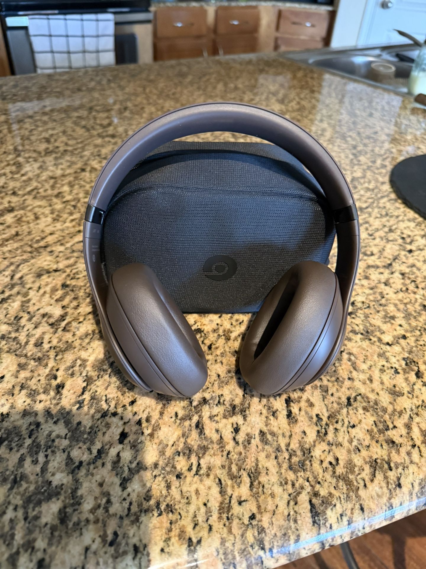 Beats By Dre Studio Pro (Deep Brown)
