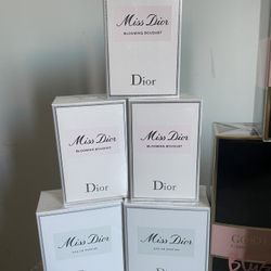Women’s Perfume - Read Description 
