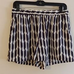 New With Tags Shorts Size Large 