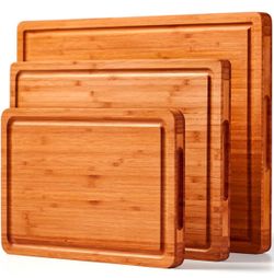New 3 piece bamboo cutting boards. Nice quality.