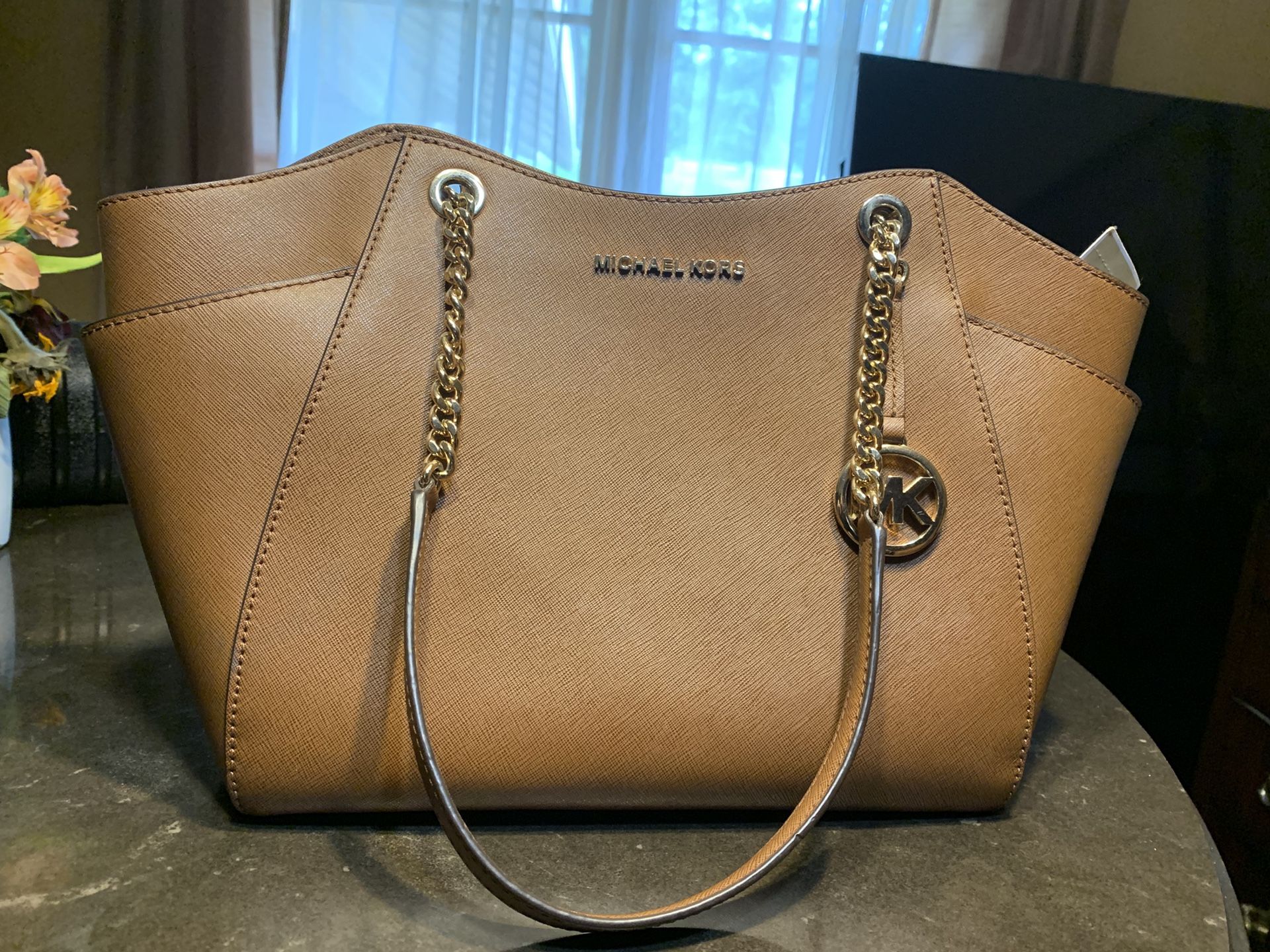 Michael Kors Jet Set Shoulder Bag