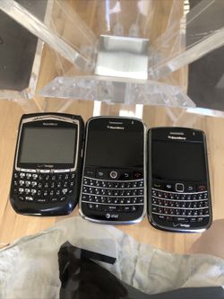 Bundle Of 3 Blackberry Phones