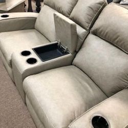 Lavenhorne Reclinings Sofas Couchs and Loveseats With İnterest Free Payment Options 