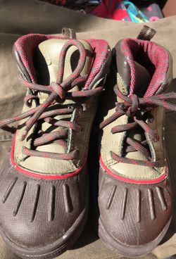 Toddler Nike boot size 10