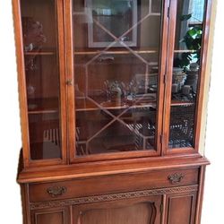 Antique Bernhardt Mahogany China Hutch