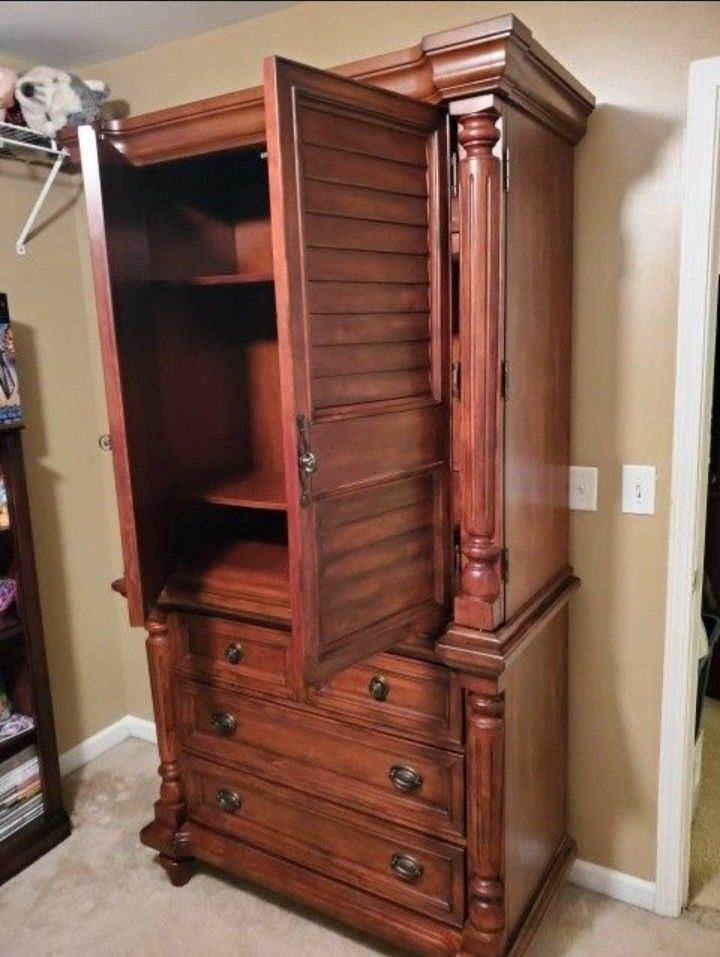 Like New Two Piece Wooden Bedroom Armoire