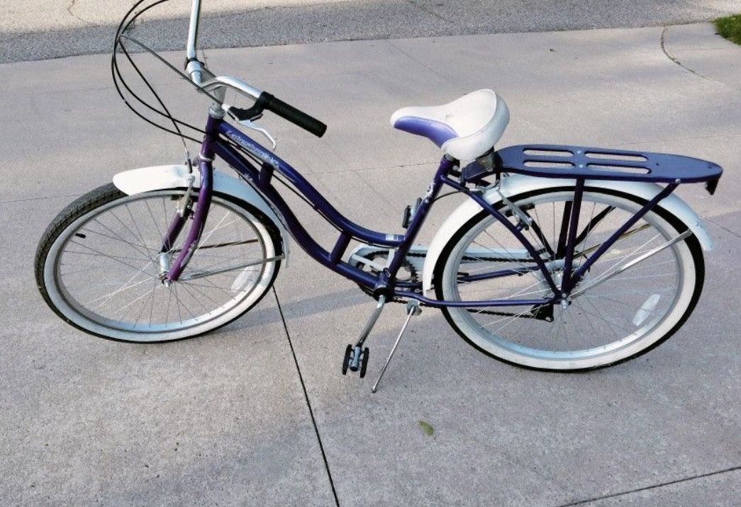 Schwinn Beach Cruiser