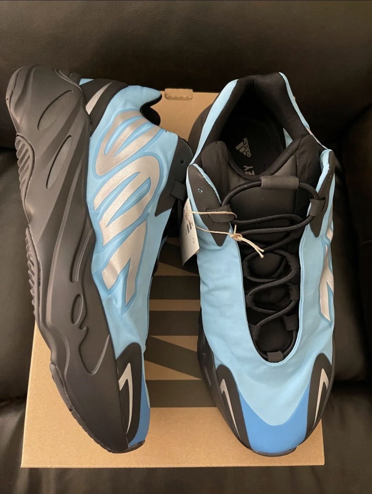 Yeezy Boost 700 MNVM SIZE 12