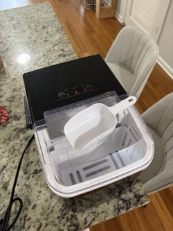 Portable Countertop Ice Maker
