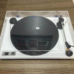 U-Turn Orbit turntable