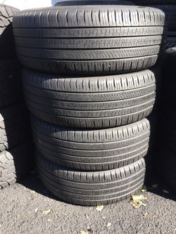 235/55/19 Pirelli set of used tires in great condition 70% tread 250$ for 4 . Installation and balance available, wheel alignment available, road for