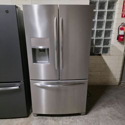 Fridgidaire Gallery Stainless steel French Door Refrigerator