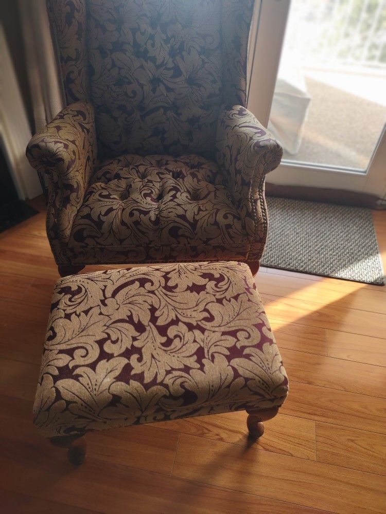 Wingback Chair w/Ottoman