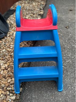 Little Tikes toddler slide in good used condition.