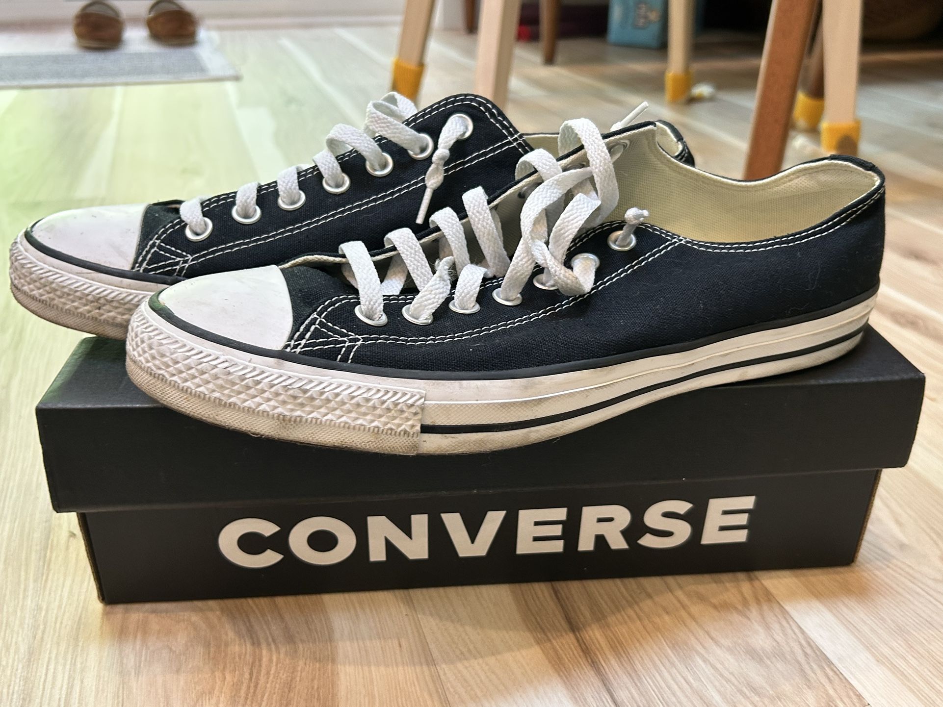 Converse Chuck Taylor All Star Black Low Top Sneaker Men's 10.5/Women’s 12.5