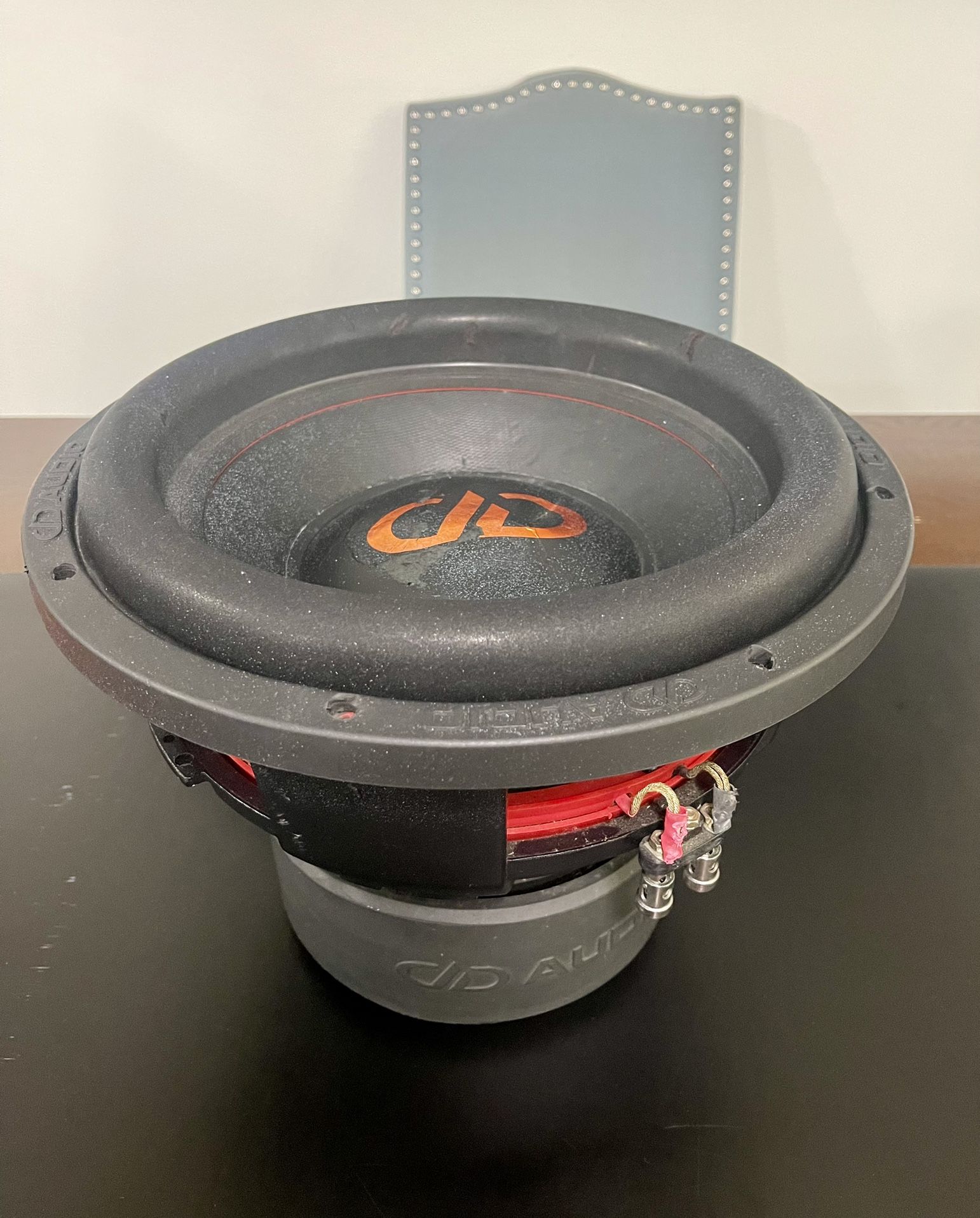 powerfull DD AUDIO REDLINE 700 SERIES 12 inch for (REPAIR OR PARTS)