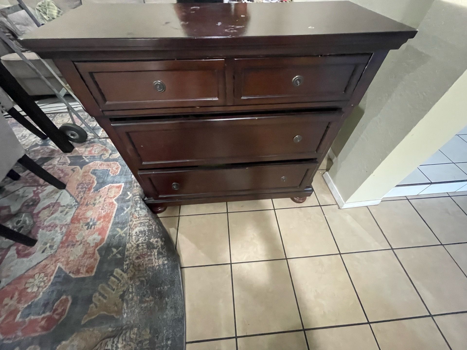 Dresser