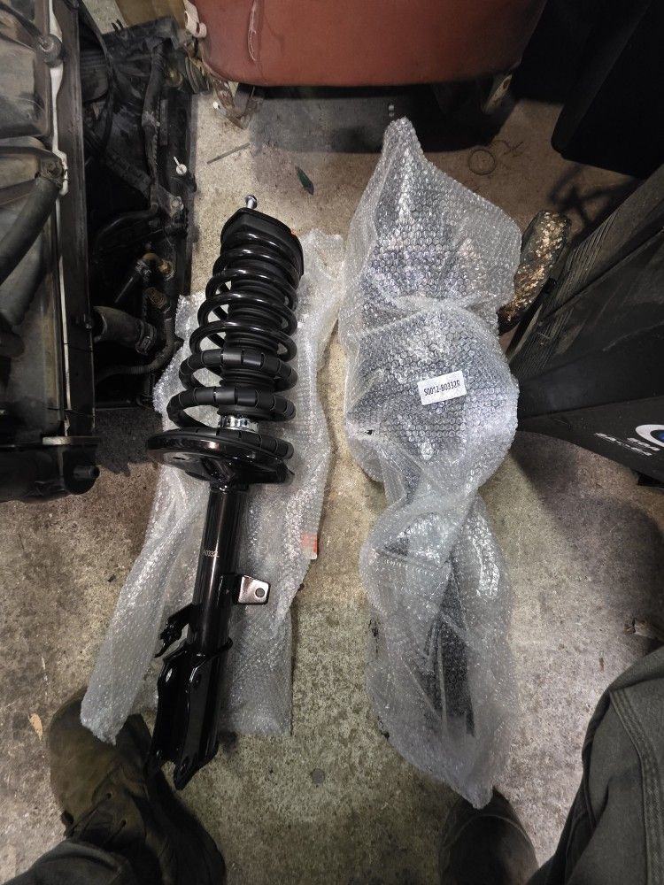 Toyota Camry Rear Struts