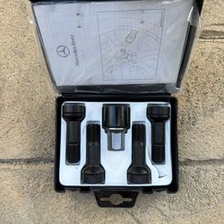 Mercedes Benz Wheel Locks