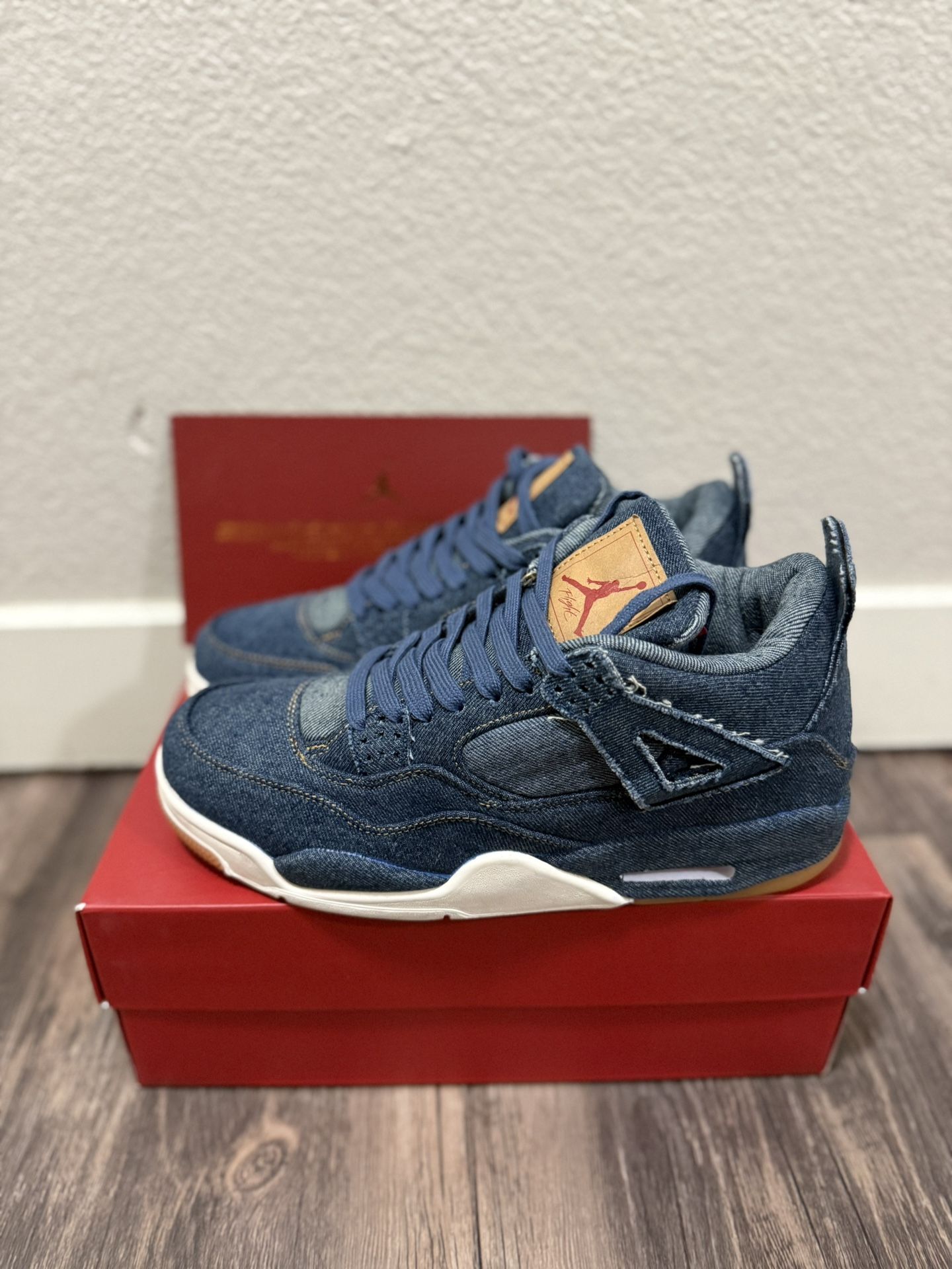 Nike X Levi’s Air Jordan 4 Size 10