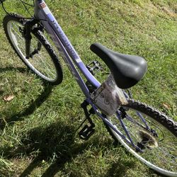 Woman's Huffy Bike