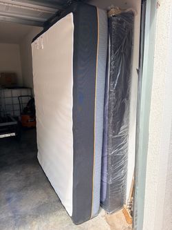 Queen BoxSpring/Mattress