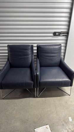 Synthetic Leather Comfy Chairs in Good Shape
