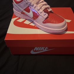 Nike Dunk Low Valentine's Day