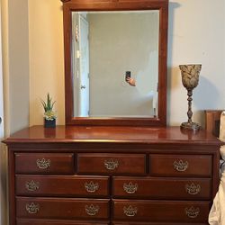 Mahogany Wood Finish Dresser