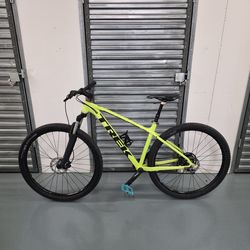 Trek Marlin 5 Mountain Bike