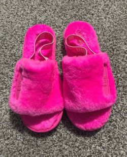 UGG Fluffy Slide Slippers in Hot Pink