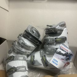 Rossignol Ski Boots Xena Size 26.0 New Open Box Never Been Worn 
