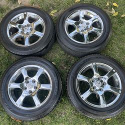 set of 4 of Nissan size 215/60 R16 tires 