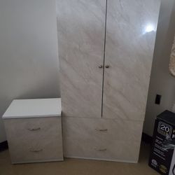 Apartment Furniture Sell.. Bedroom..Dinner Set..coffe & End Table...no Pictures Of The End Table...item Can Me Purchase And Flip..One Flat Rate $650.