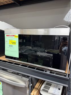 Samsung Bespoke Smart 2.1 cu. ft. Over-the-Range Microwave with Wi-Fi & LCD Display