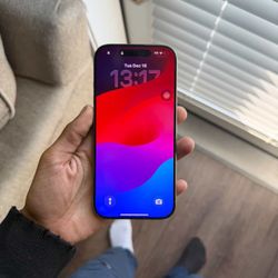 iPhone 16 Pro – Unlocked – No SIM Restrictions – 128GB – Clean