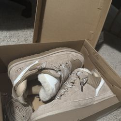UGGS