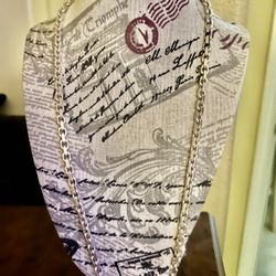 Beautiful 26” 1.8 Oz Chain Unique Design 