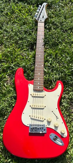 Silver tone Red & White Electric Guitar (#1348)