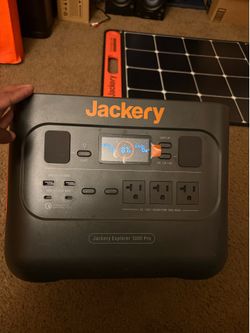 Jackery Explorer 1000 Pro + Jackery 100W Solar Power
