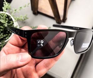 New Oakleys  Box, Pouch Cloth All Included