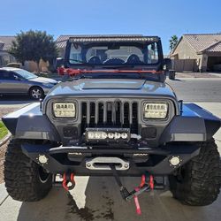 1989 Jeep Wrangler / YJ