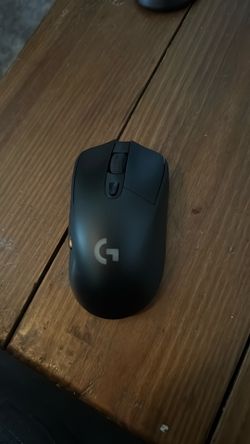 Like new G703 Logitec Gaming Mouse!