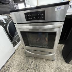 Frigidiare 24” Single Oven In Stainless Steel Gas Like New