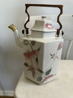 Mikasa Continental Tea Kettle